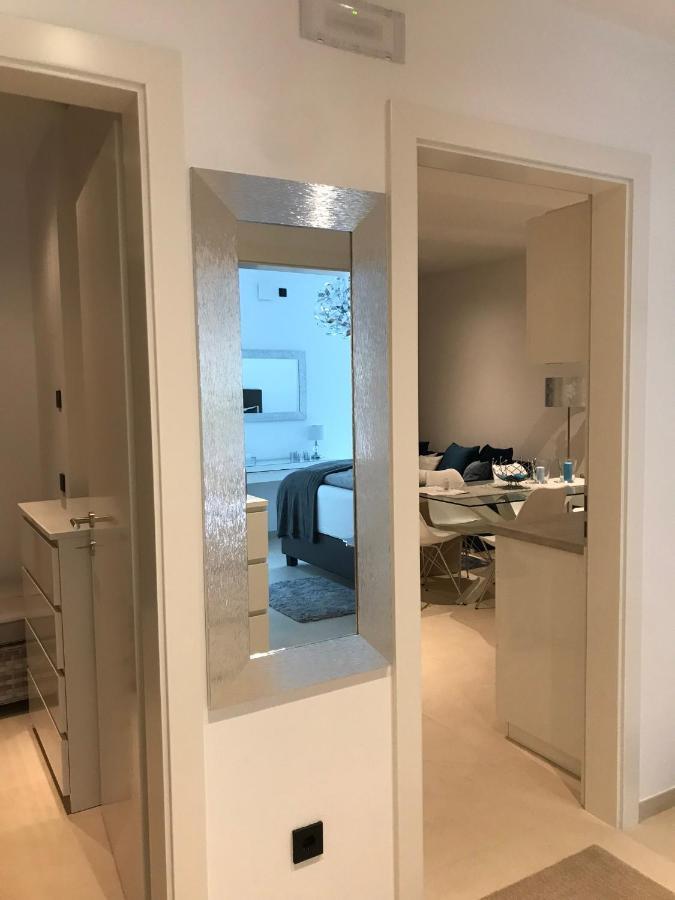 Le Rocce Apartment Torri Del Benaco Exterior photo